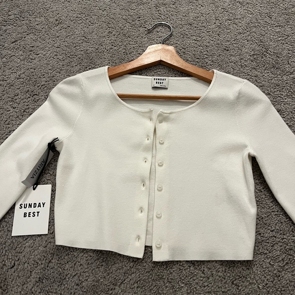 Aritzia Sweaters - Aritzia Sunday Best Izzy cardigan espace XS
